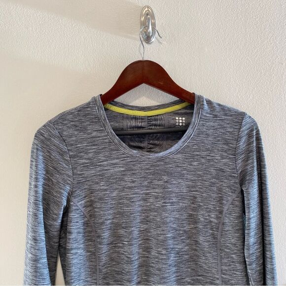 Title none grace long sleeve tee in gray medium performance shirt - Picture 2 of 9